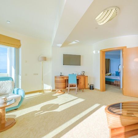 Castello Mare All Inclusive Resort Batoemi Buitenkant foto