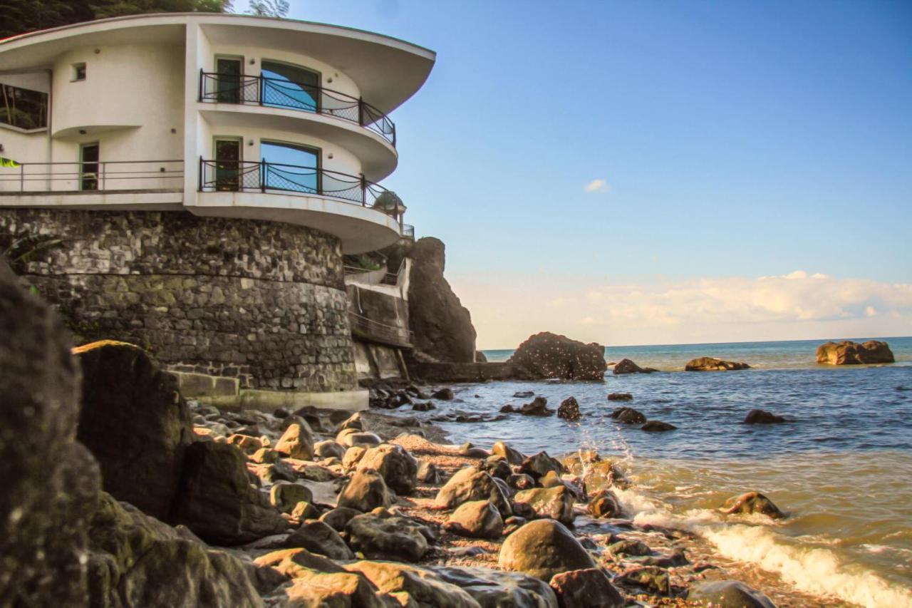 Castello Mare All Inclusive Resort Batoemi Buitenkant foto