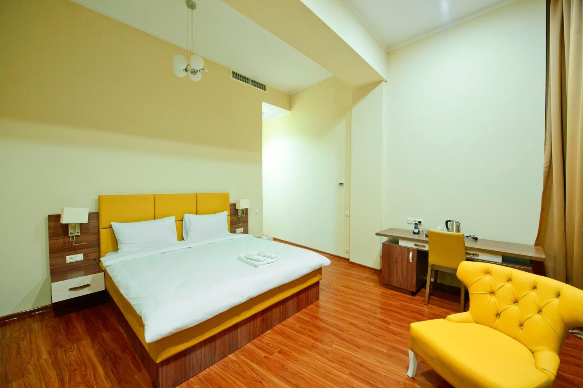 Castello Mare All Inclusive Resort Batoemi Buitenkant foto